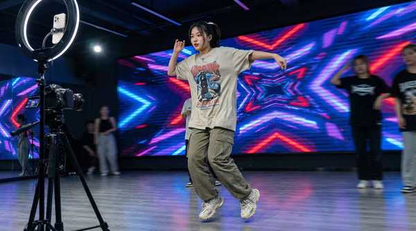 蜜桃视频舞蹈视频